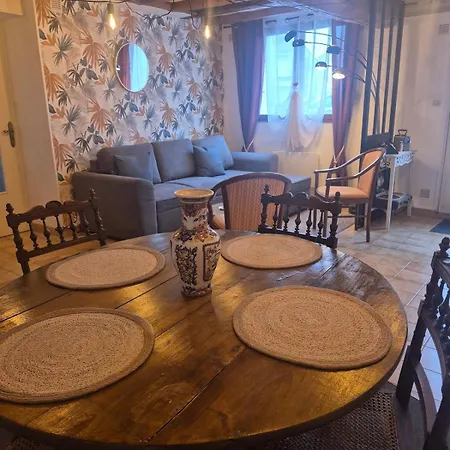 Dom wakacyjny Maison Plein Centre Brain-sur-Allonnes